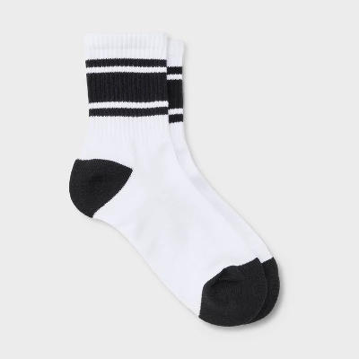 Women's Game Day Varsity Stripe Ribbed Cushioned Mid Crew Socks - Wild Fable™ 5 Women's Game Day Varsity Stripe Ribbed Cushioned Mid Crew Socks - Wild Fable™ - Image 3
